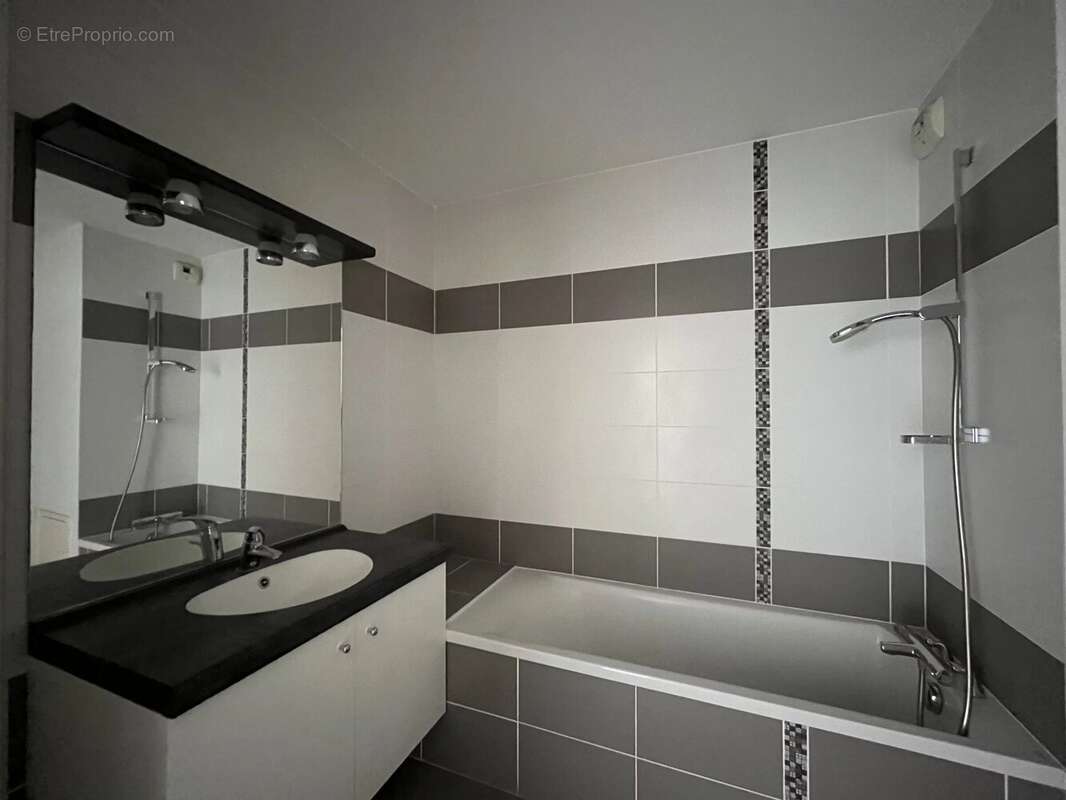 Appartement à IRIGNY