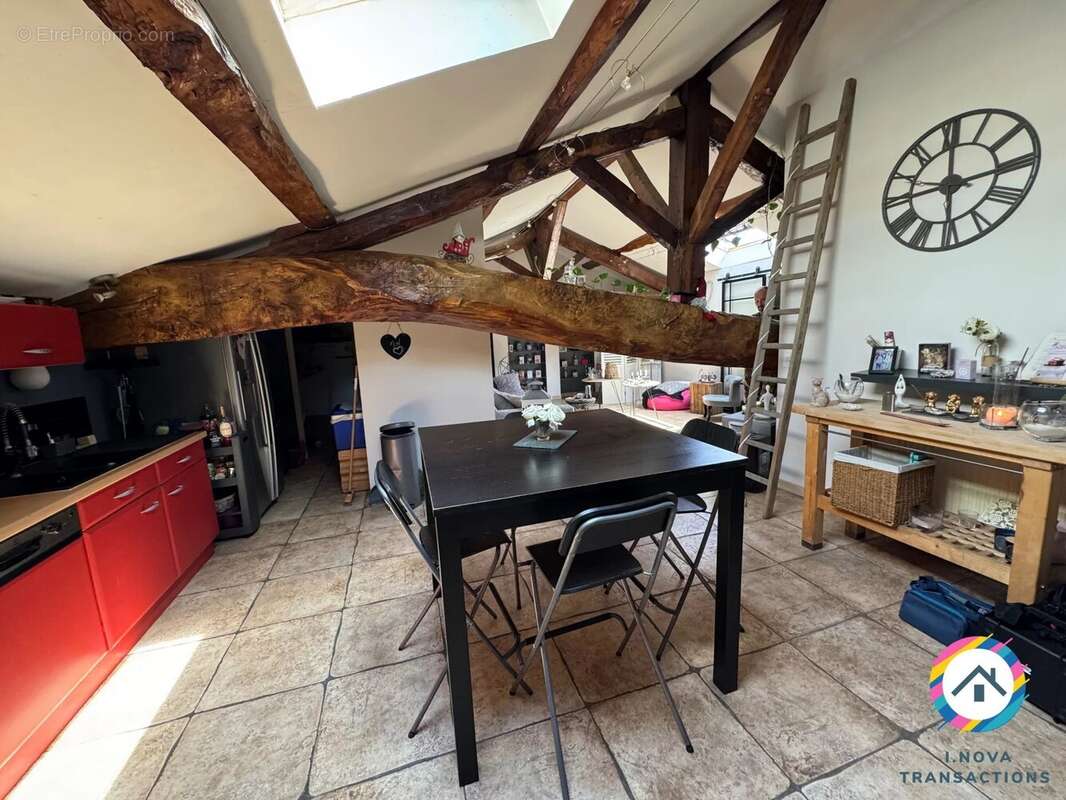 Appartement à JASSANS-RIOTTIER