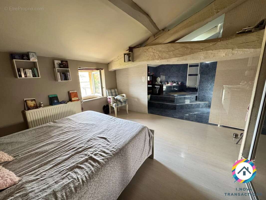 Appartement à JASSANS-RIOTTIER