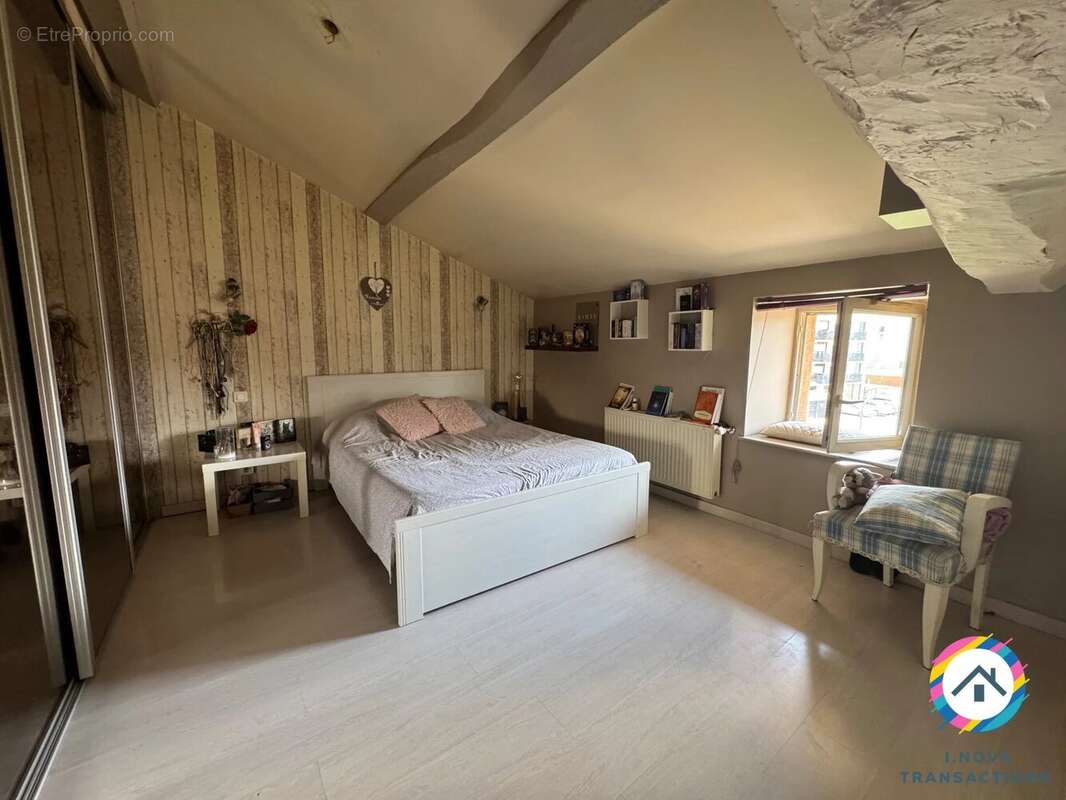 Appartement à JASSANS-RIOTTIER