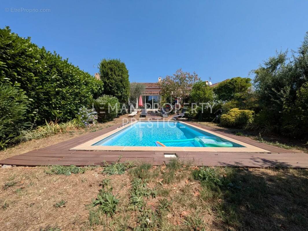 Maison à PEYMEINADE