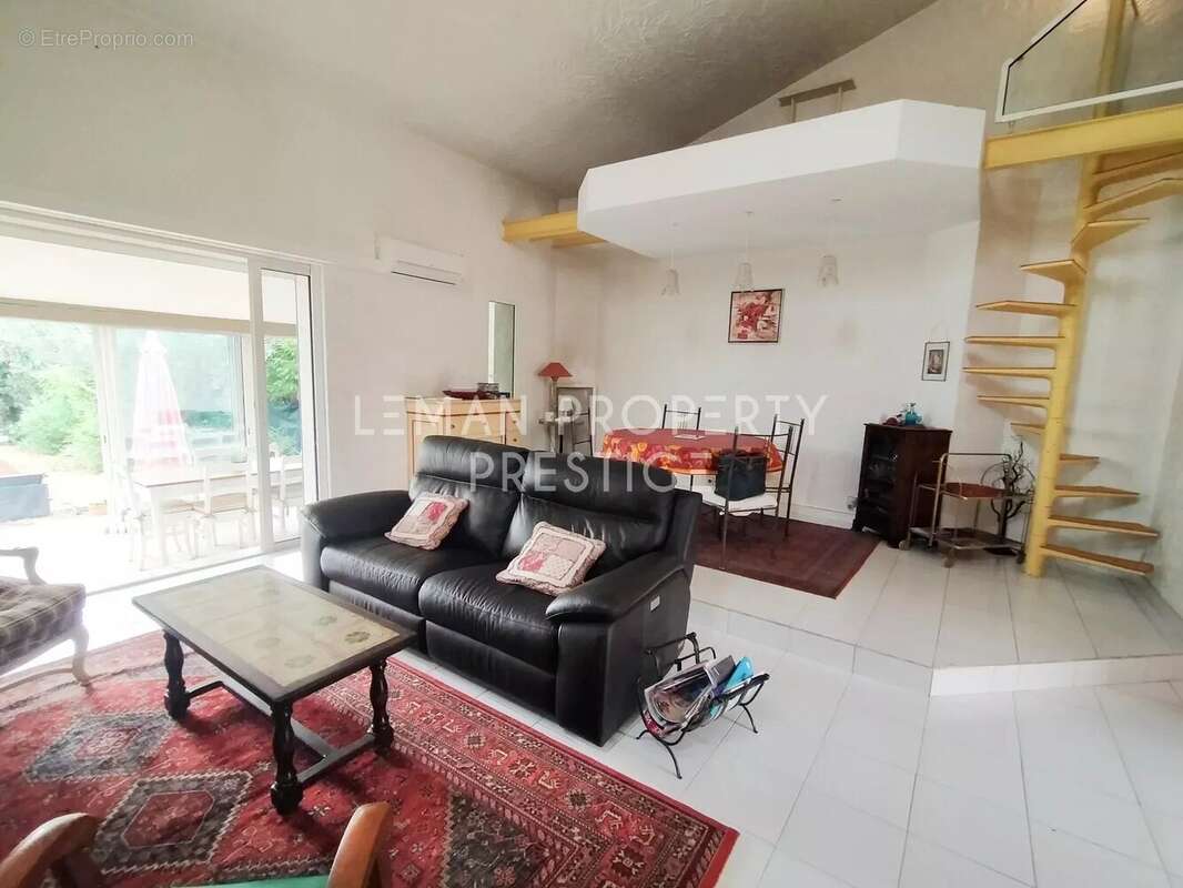 Maison à PEYMEINADE