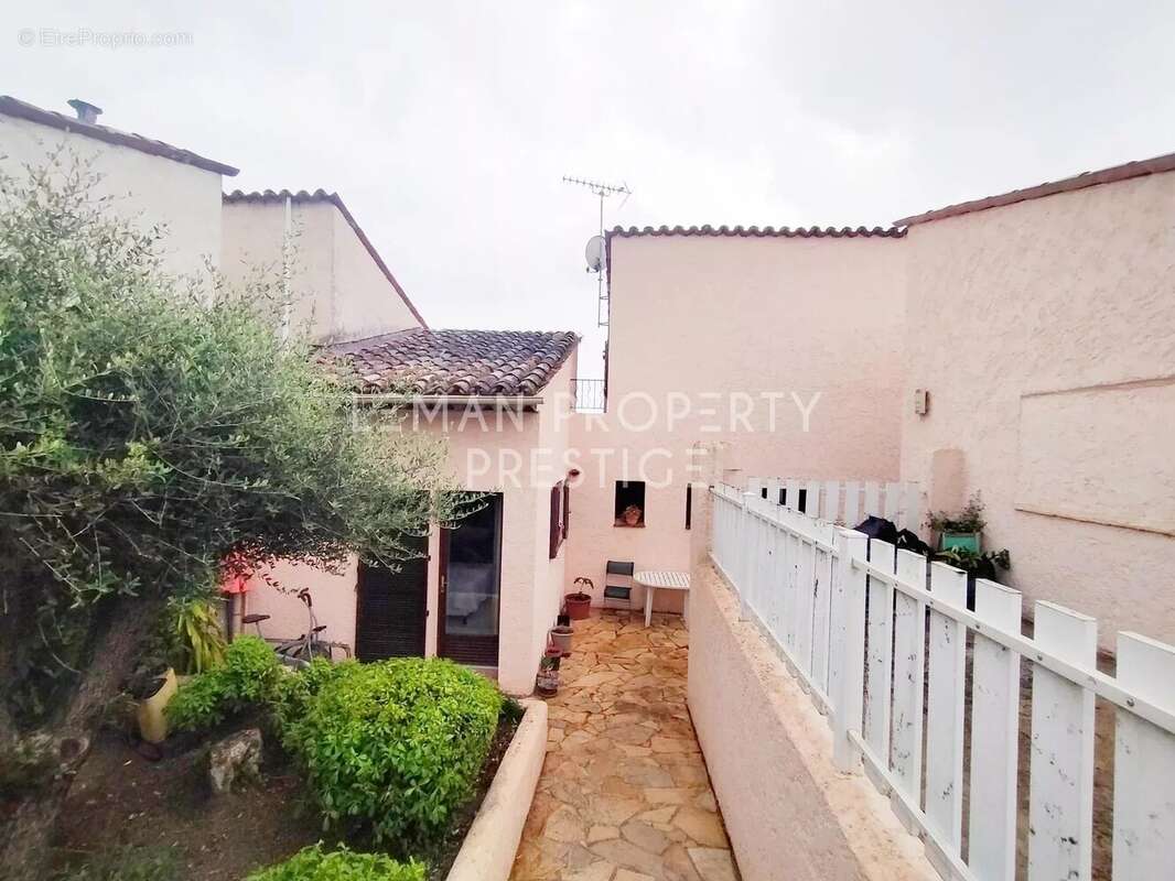 Maison à PEYMEINADE