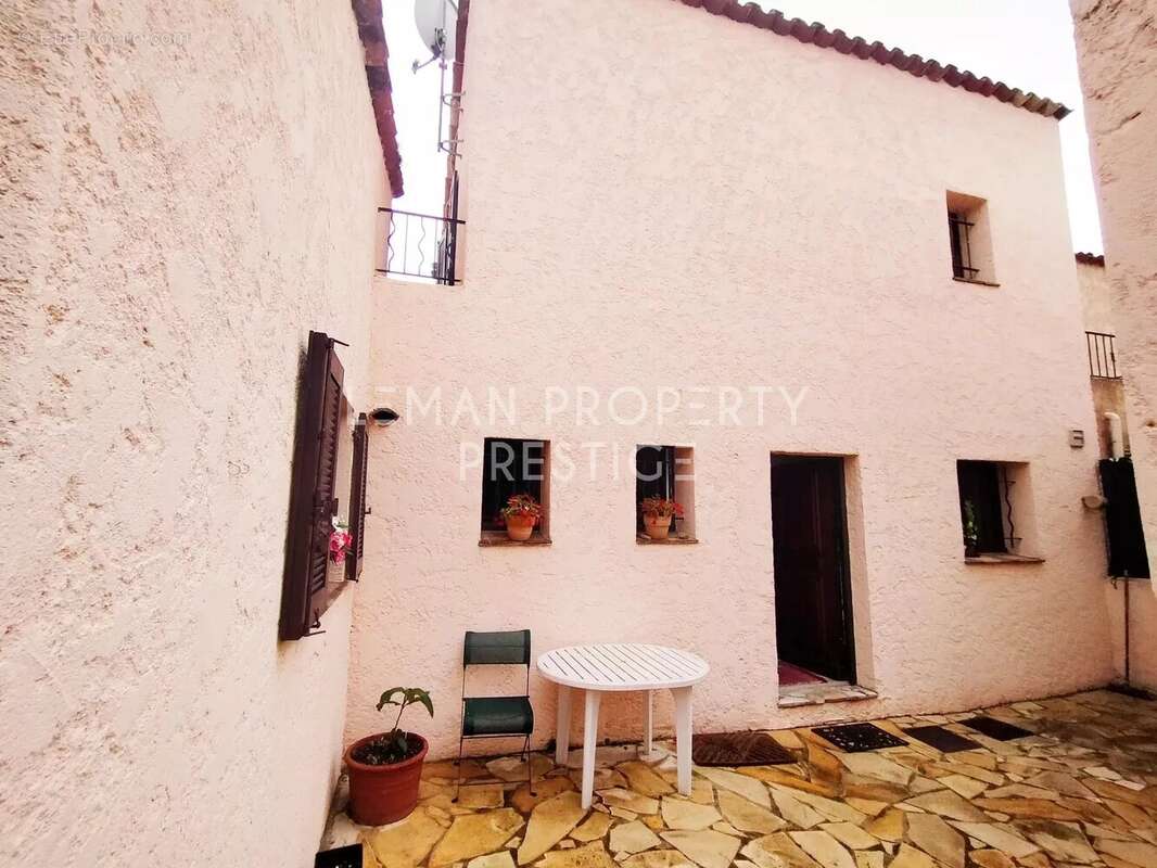 Maison à PEYMEINADE