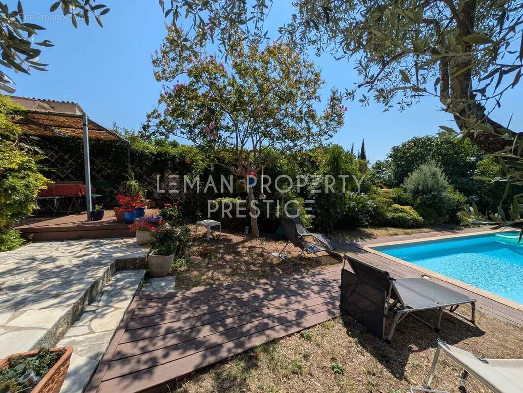 Maison à PEYMEINADE