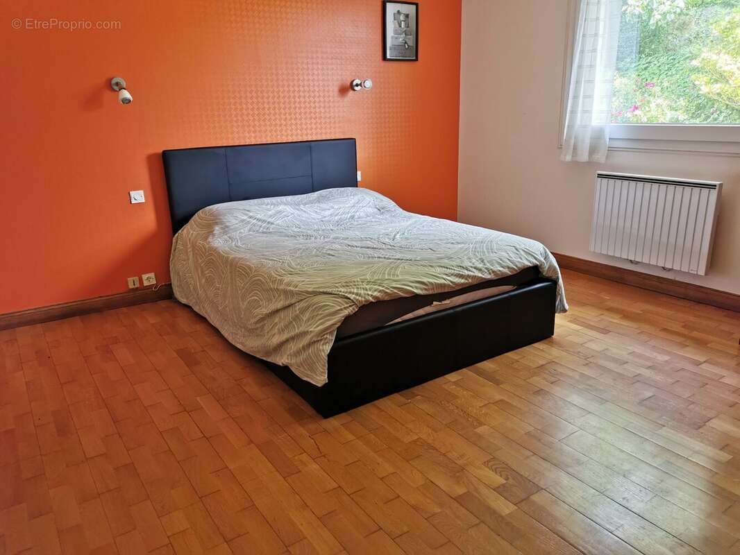 Maison à LA MEAUGON