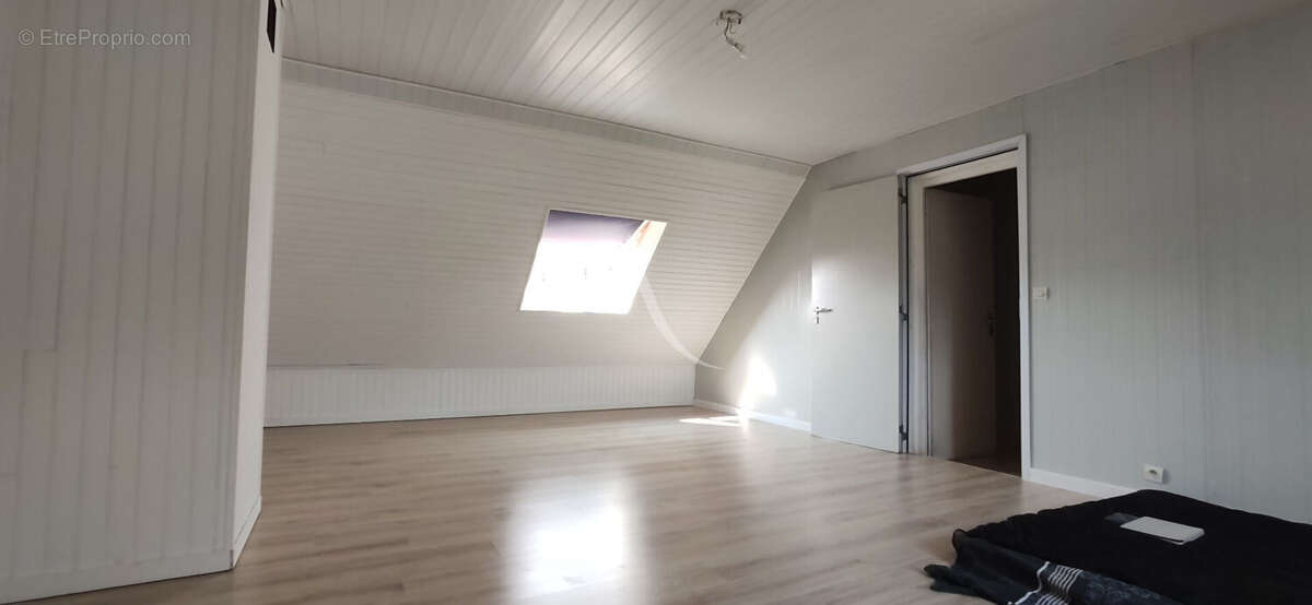 Maison à NEUVY-EN-SULLIAS