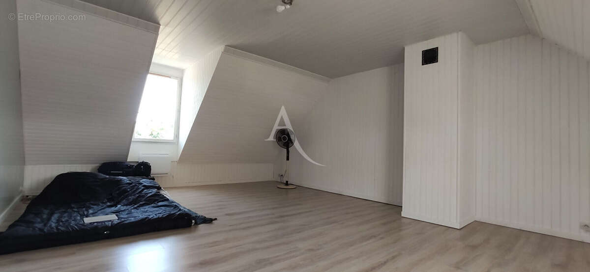 Maison à NEUVY-EN-SULLIAS