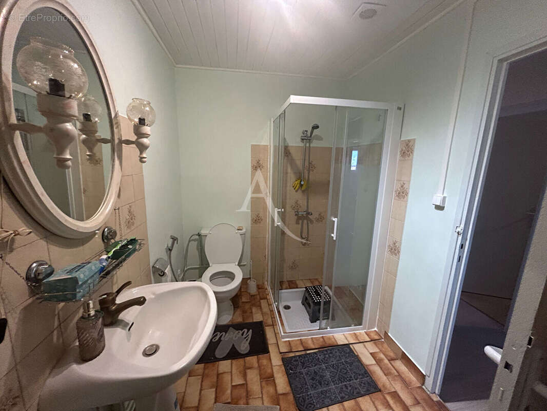 Maison à SERVIES-EN-VAL