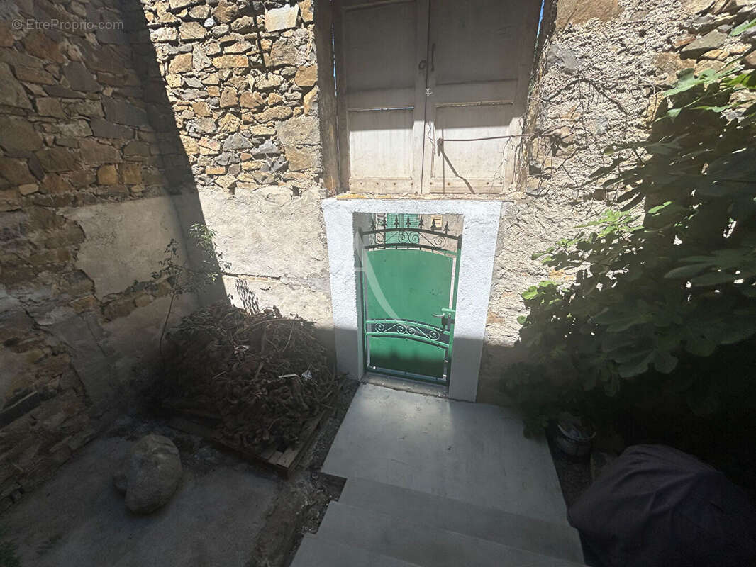 Maison à SERVIES-EN-VAL