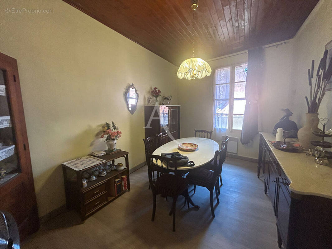 Maison à SERVIES-EN-VAL