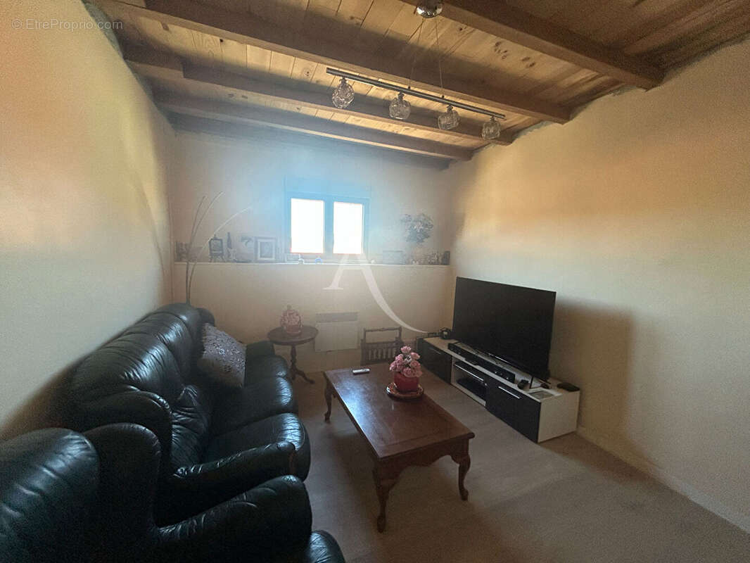 Maison à SERVIES-EN-VAL