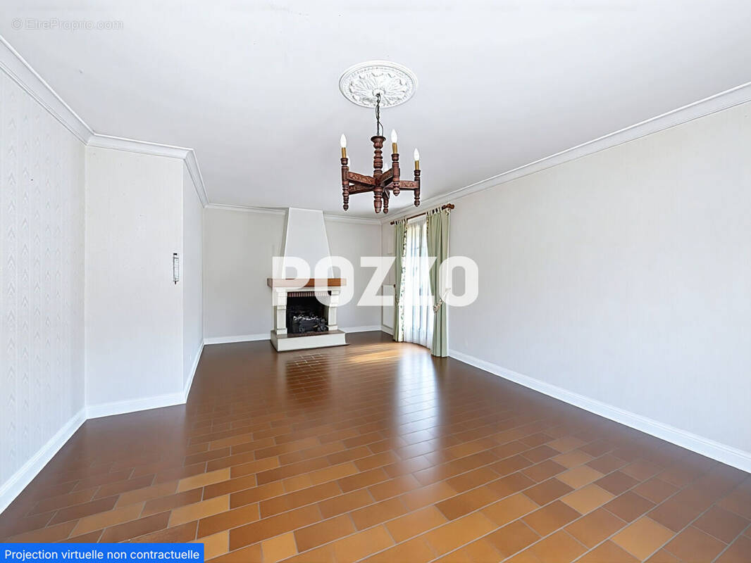 Maison à AGON-COUTAINVILLE