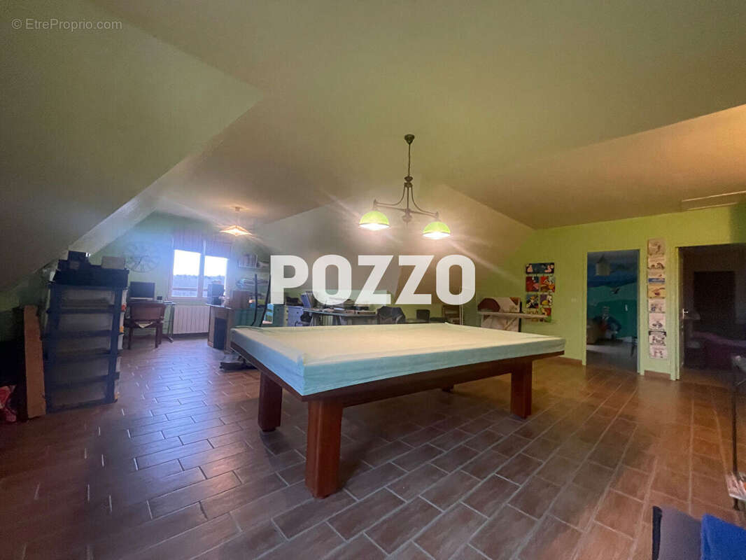 Maison à EQUEMAUVILLE