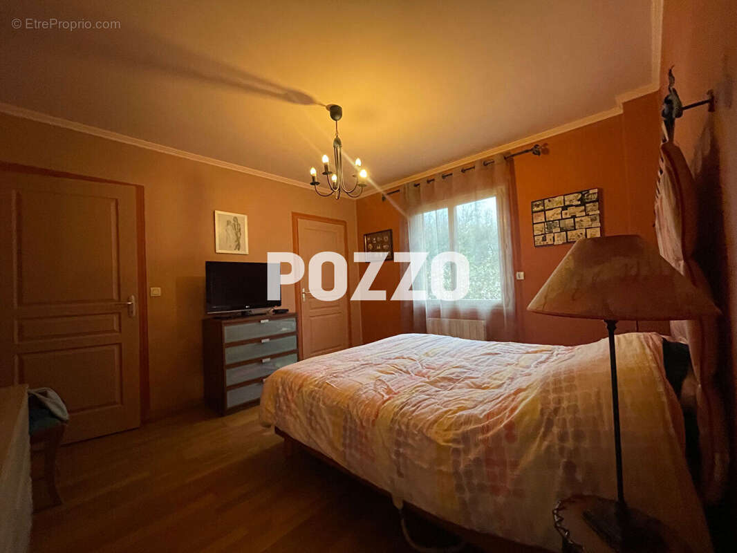 Maison à EQUEMAUVILLE