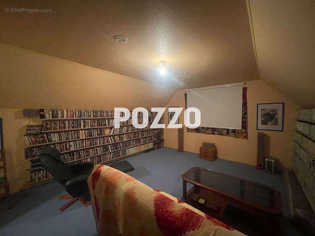 Maison à EQUEMAUVILLE