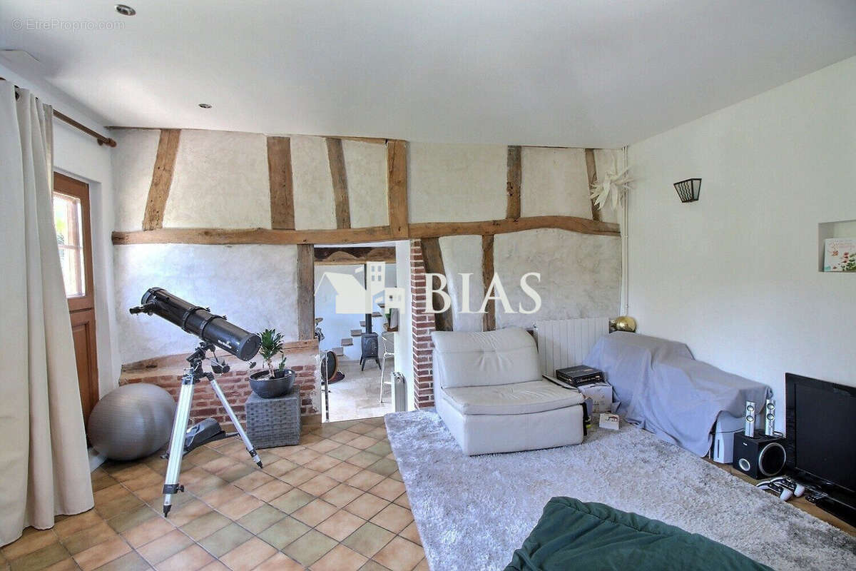 Maison à SAINT-PIERRE-DES-FLEURS