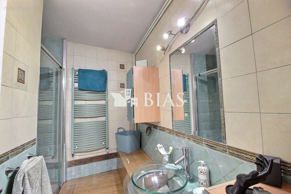 Maison à SAINT-PIERRE-DES-FLEURS