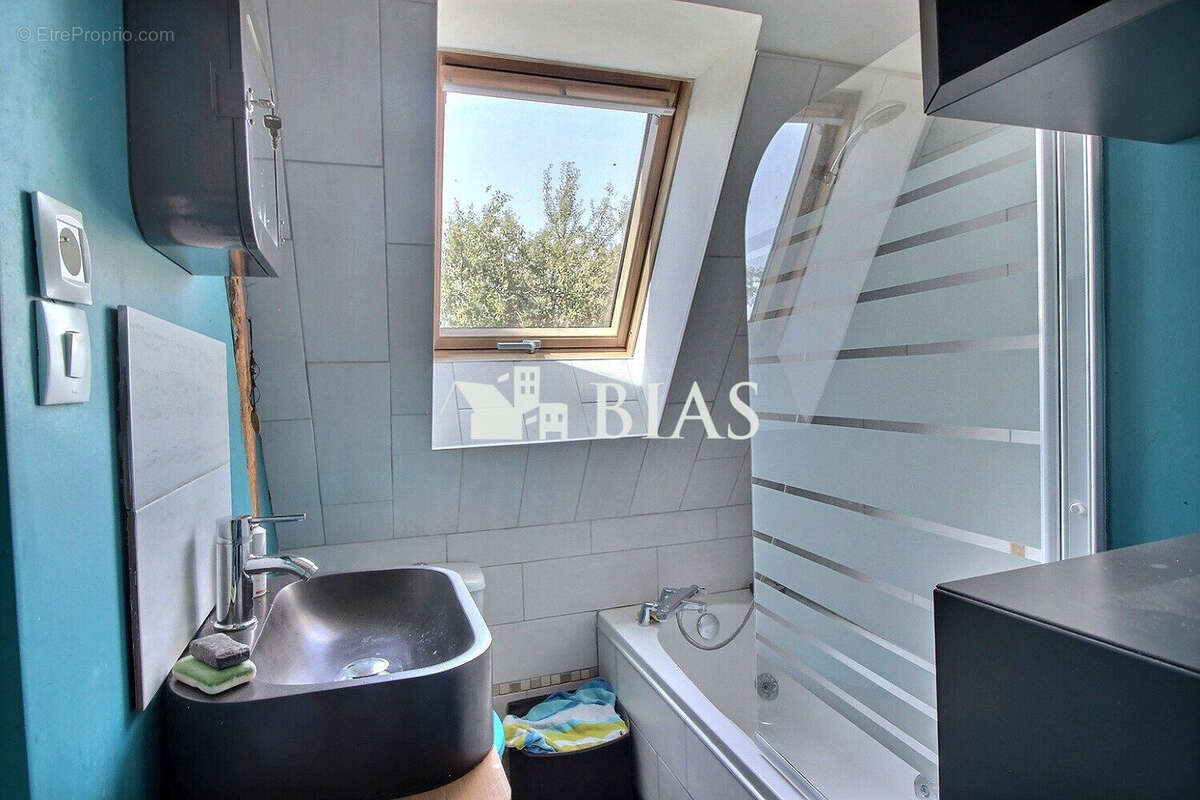 Maison à SAINT-PIERRE-DES-FLEURS