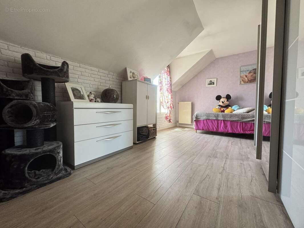 Maison à SOISY-SUR-SEINE