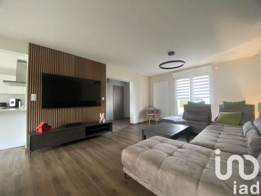 Photo 3 - Maison à ROZERIEULLES