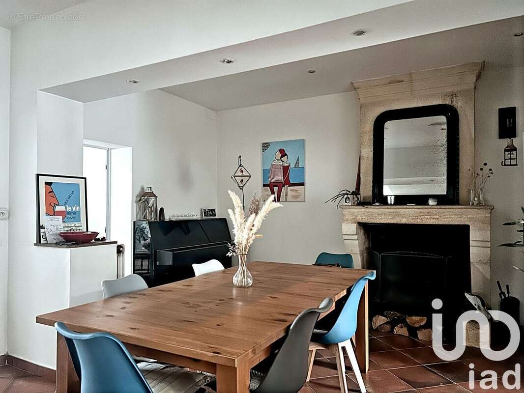 Photo 4 - Maison à SAINT-MEDARD-DE-GUIZIERES