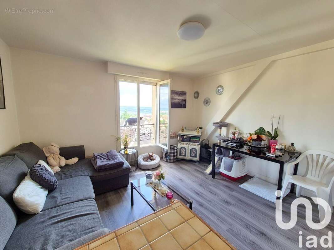 Photo 2 - Appartement à CHANTELOUP-LES-VIGNES