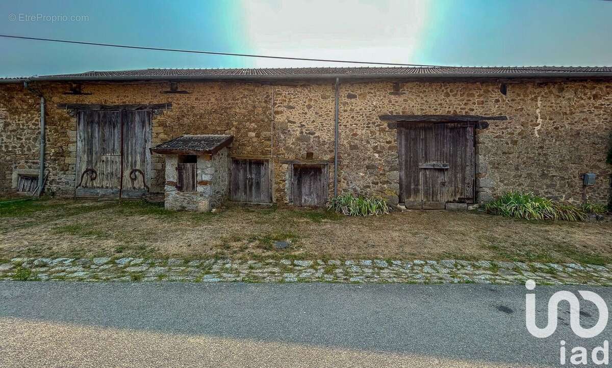 Photo 3 - Maison à SAINT-LEONARD-DE-NOBLAT