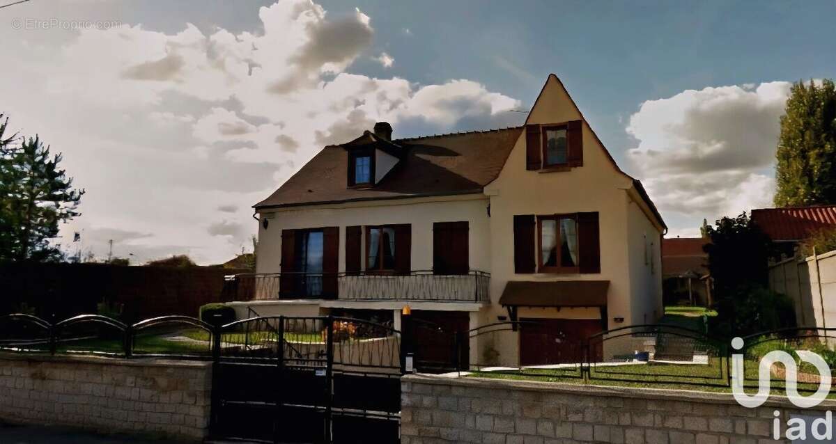 Photo 2 - Maison à BORAN-SUR-OISE