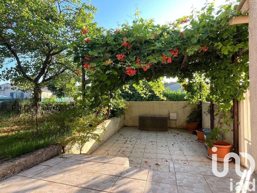 Photo 2 - Maison à CALVISSON