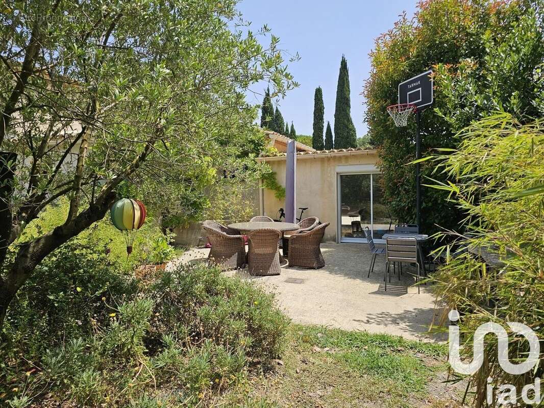 Photo 3 - Maison à CALVISSON