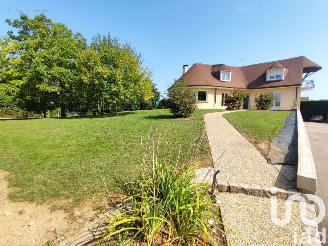 Photo 4 - Maison à LUSIGNY-SUR-BARSE