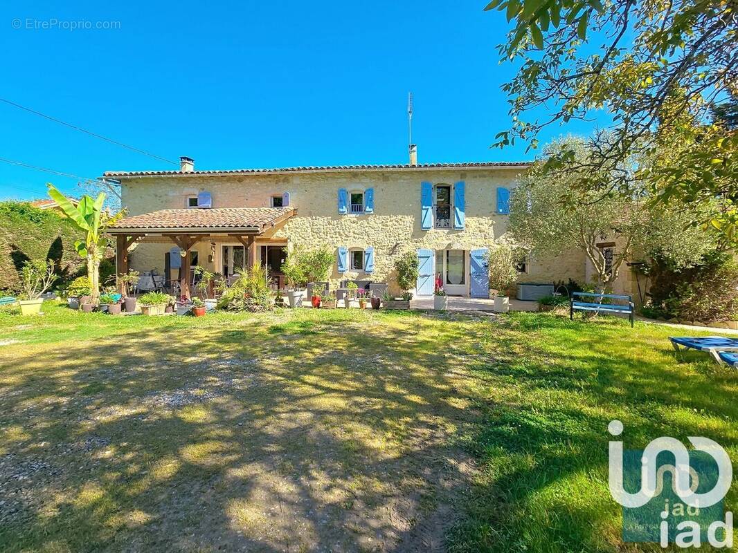 Photo 1 - Maison à VIC-FEZENSAC