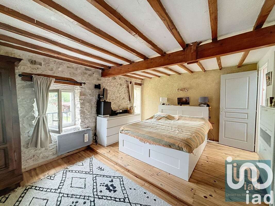 Photo 2 - Maison à VIC-FEZENSAC