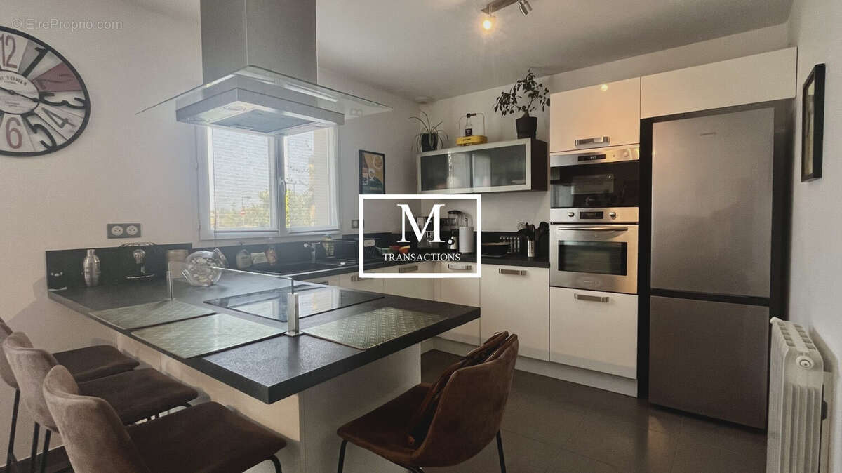 Maison à LAPEYROUSE-FOSSAT