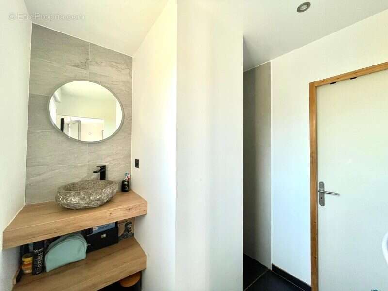 Maison à YVIGNAC-LA-TOUR