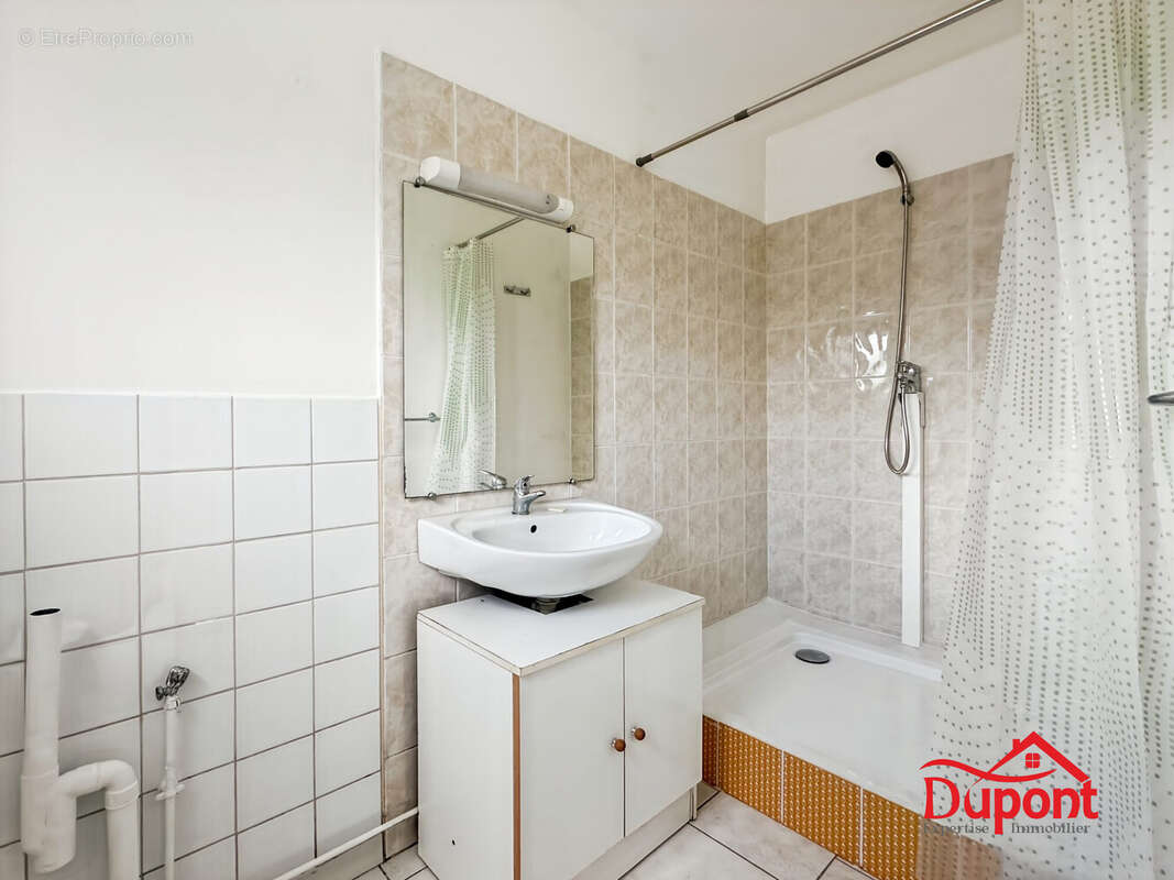 Appartement à ETEIGNIERES