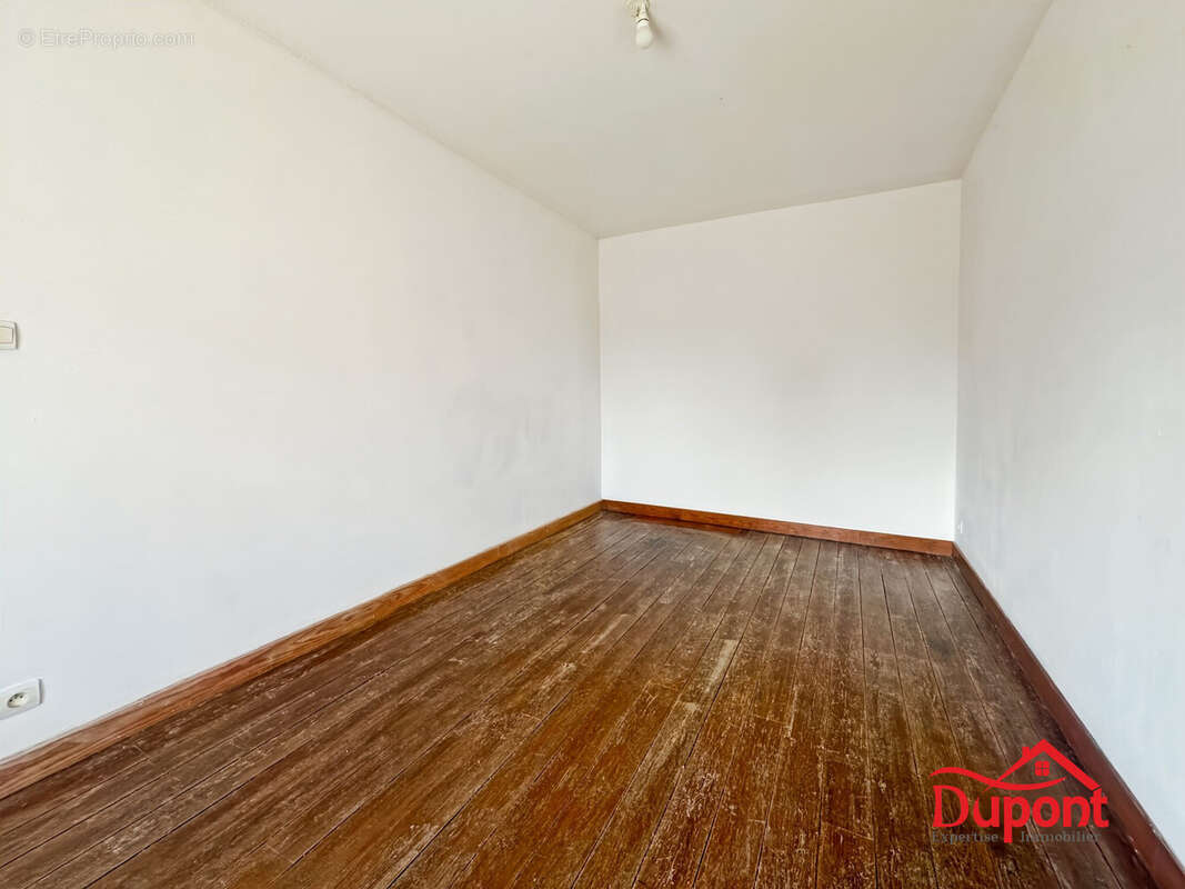 Appartement à ETEIGNIERES