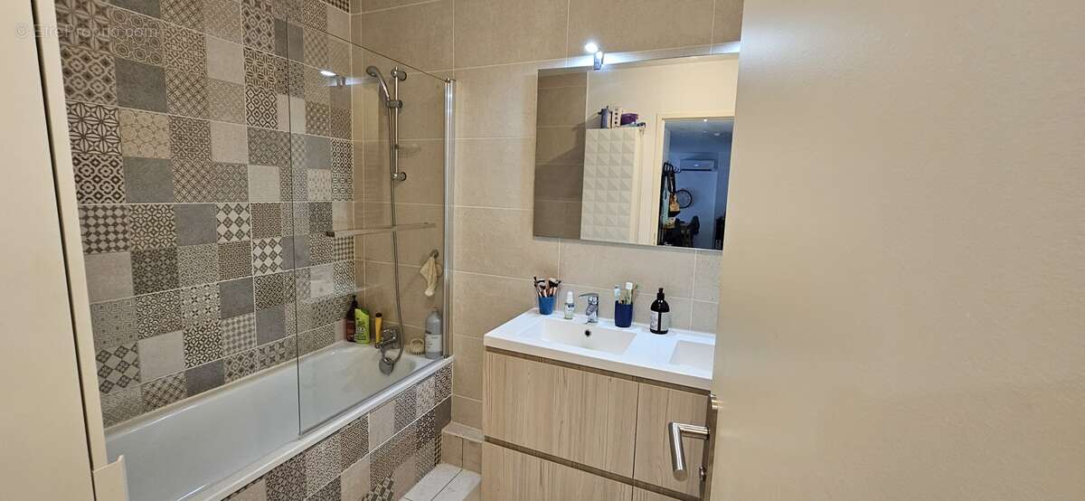 Appartement à CASTELNAU-LE-LEZ