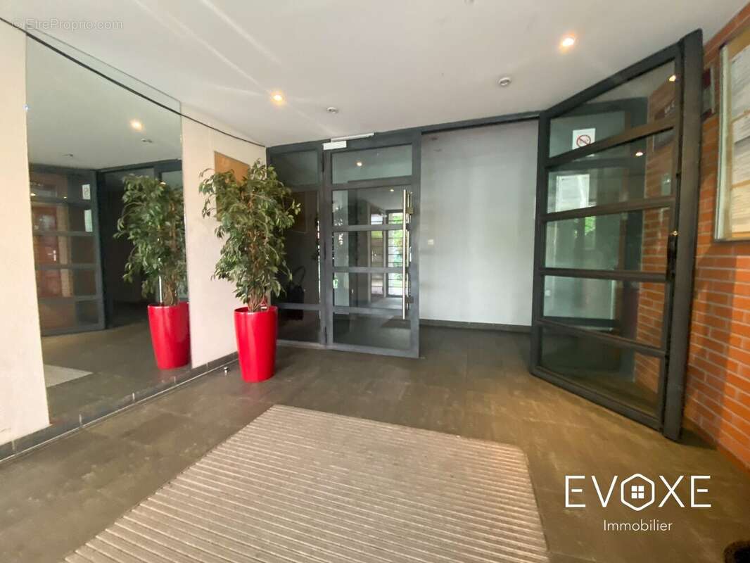 Appartement à PARIS-14E