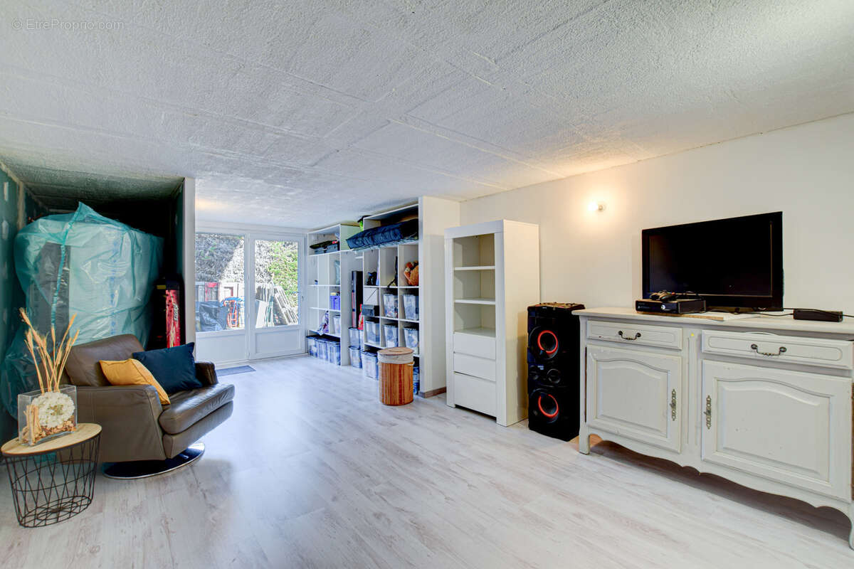 Maison à SAINT-BLAISE-DU-BUIS