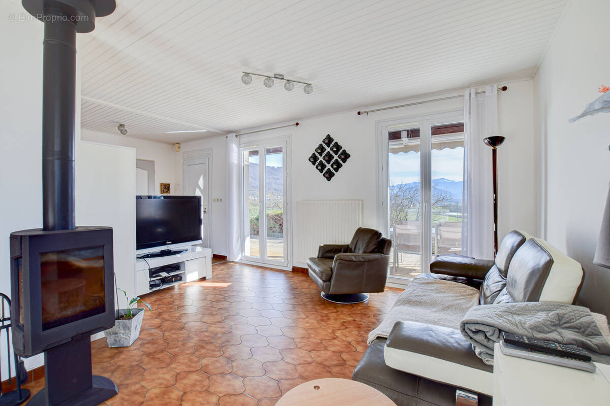 Maison à SAINT-BLAISE-DU-BUIS