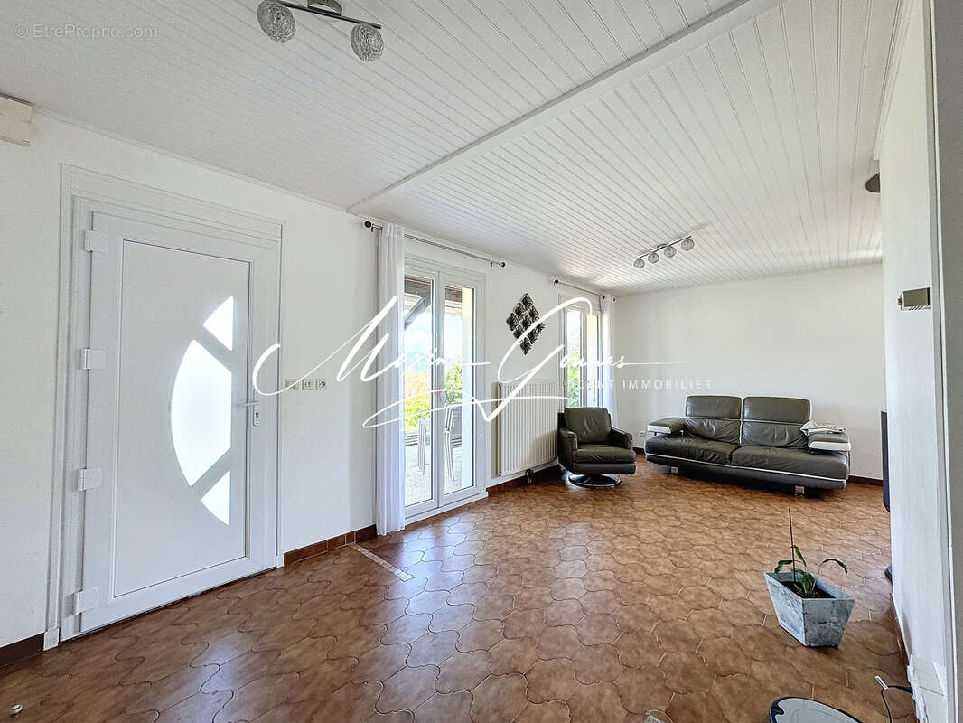 Maison à SAINT-BLAISE-DU-BUIS