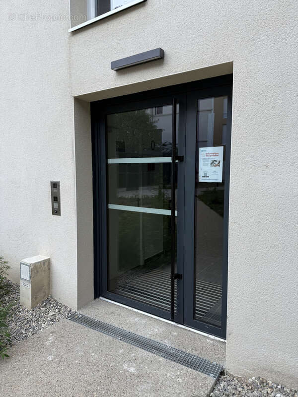 Appartement à VENISSIEUX