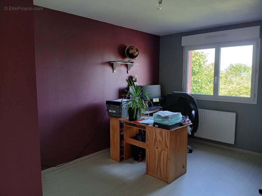 Maison à LES LANDES-GENUSSON