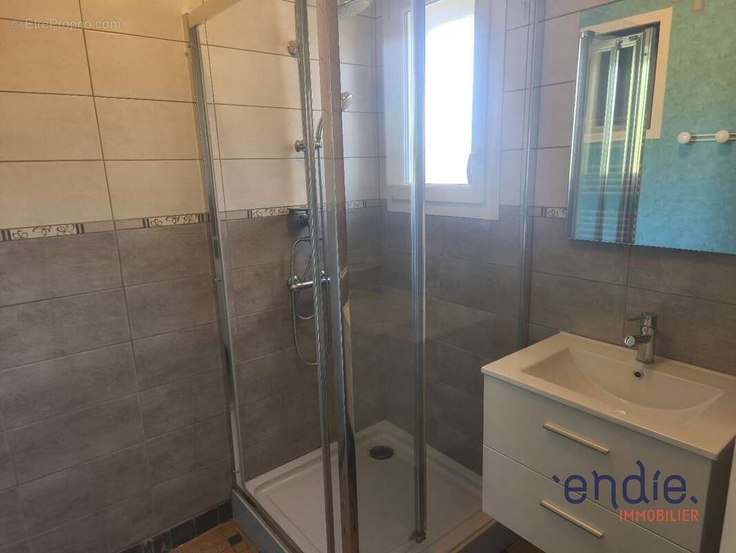 Maison à COSNE-D&#039;ALLIER