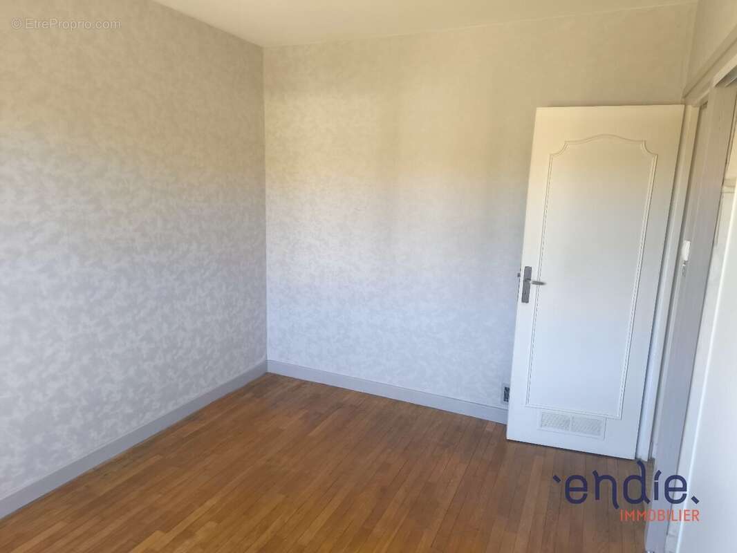 Maison à COSNE-D&#039;ALLIER