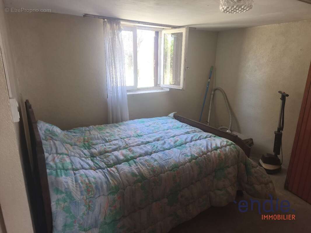 Maison à COSNE-D&#039;ALLIER