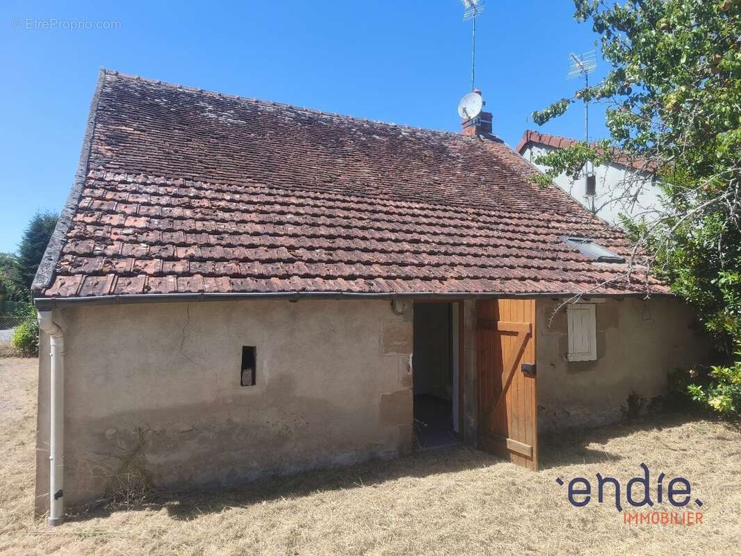 Maison à COSNE-D&#039;ALLIER