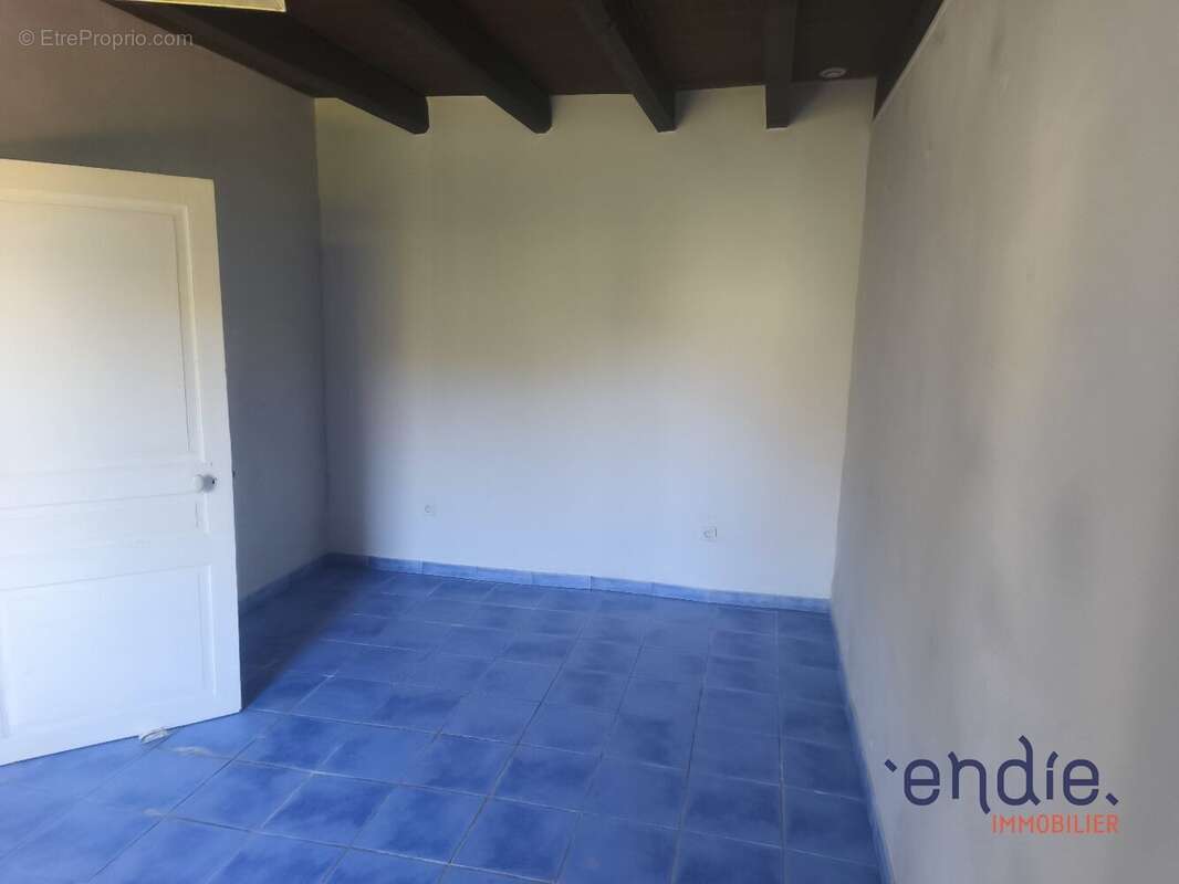 Maison à COSNE-D&#039;ALLIER